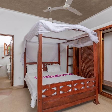 Joysvilla Family Holiday Home Малінді Екстер'єр фото